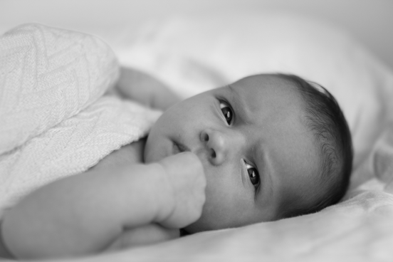 Detail spícího novorozence